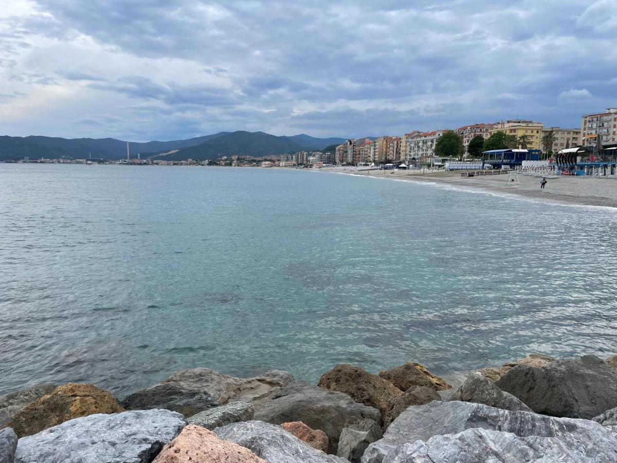 Due Passi Dal Mare Ξενοδοχείο Σαβόνα Εξωτερικό φωτογραφία